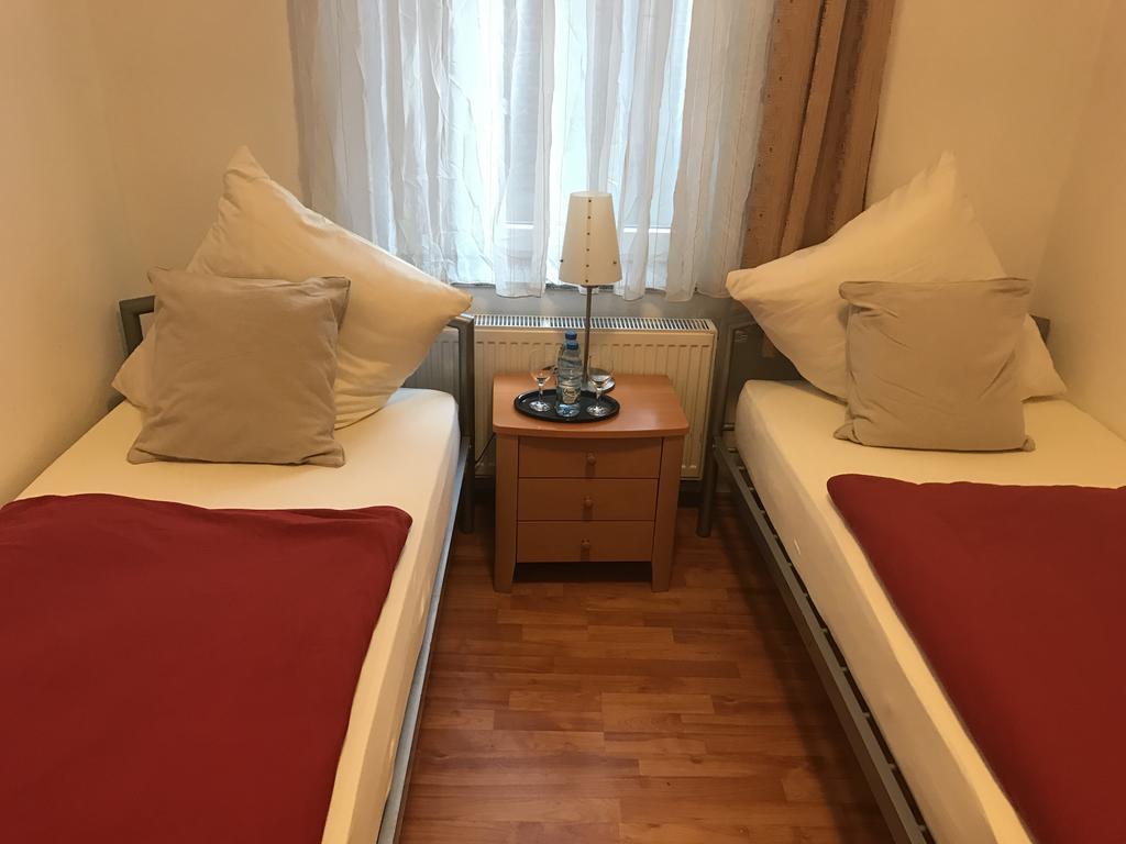 Koelnotel Hostel, Apart & Suite Kültér fotó